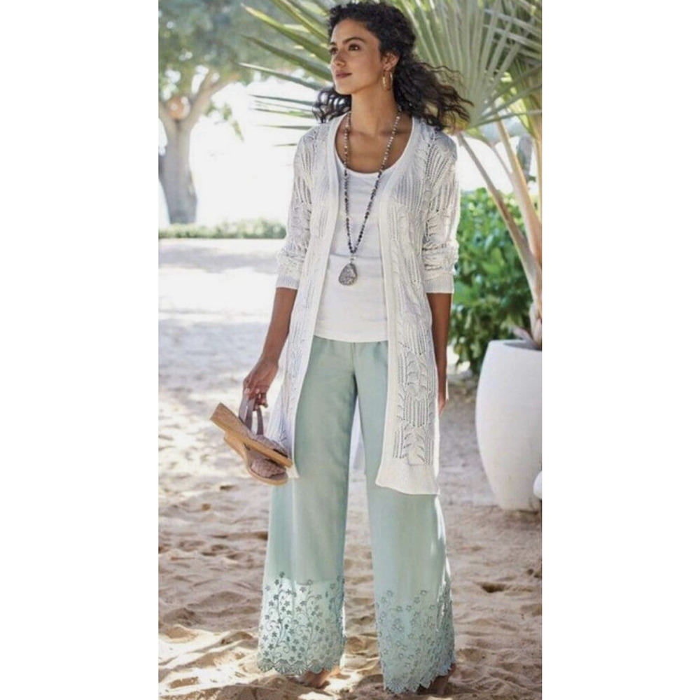 Women's Mint Wide-Leg Embroidered Hem Pants - Picture 9 of 9